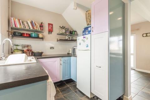 16 Caestory Crescent, Raglan, Usk, NP15 2EG