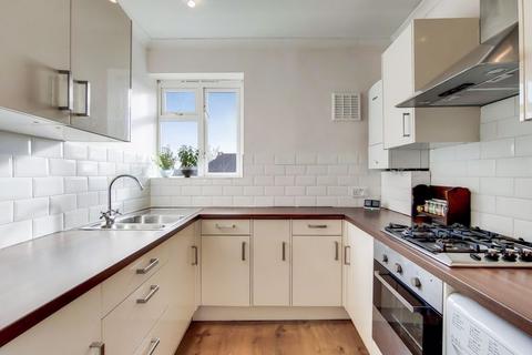 60 Archer Road, London, SE25 4JN