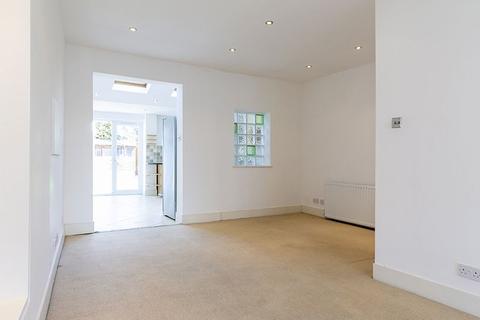 172 Blagdon Road, New Malden, KT3 4AL