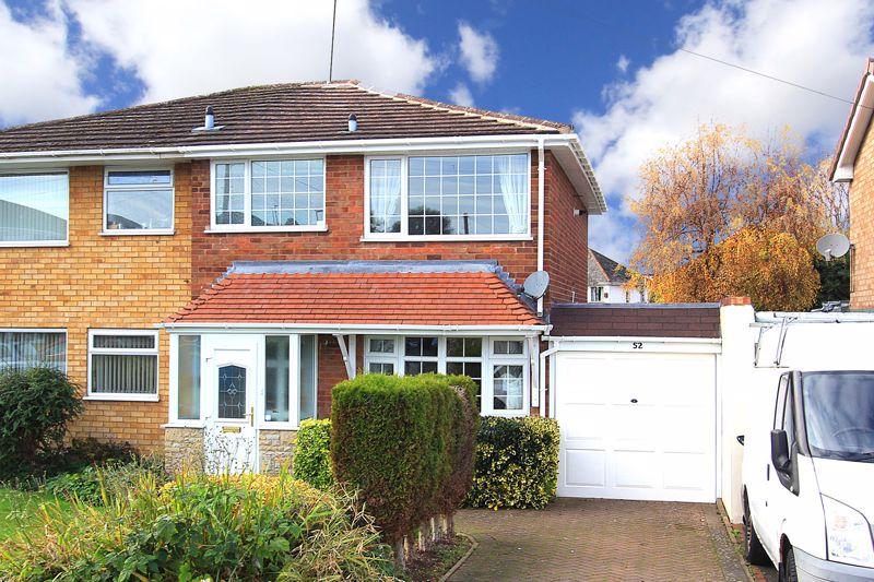 WOMBOURNE, Clee View Road 3 bed semidetached house £214,950