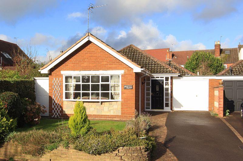 TETTENHALL, Mancroft Gardens 3 bed detached bungalow £250,000