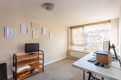 5 Hyde Copse, Marcham, Abingdon, OX13 6PT