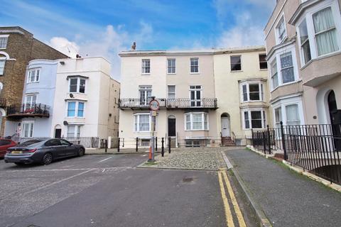 1 bedroom apartment to rent, Albert Terrace, Margate