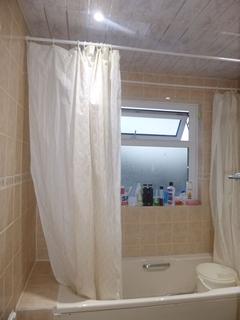 21 Berkeley Avenue, Hounslow, TW4 6LE