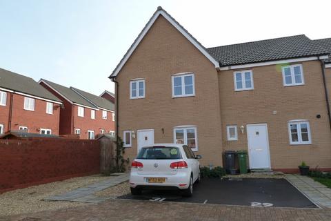 3 bedroom semi-detached house to rent, The Rydons