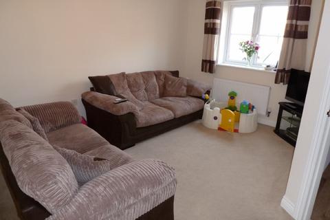 3 bedroom semi-detached house to rent, The Rydons
