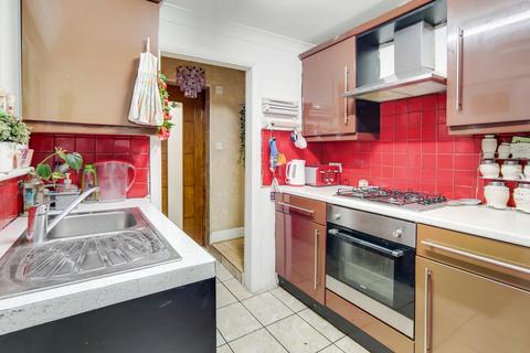 2 bedroom maisonette to rent, Western Road, Middlsex UB2