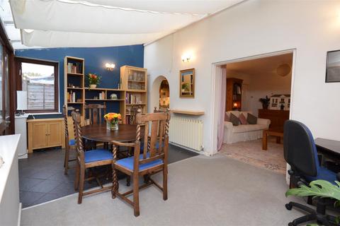 59 Breinton Road, Hereford, HR4 0JY