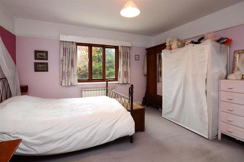59 Breinton Road, Hereford, HR4 0JY