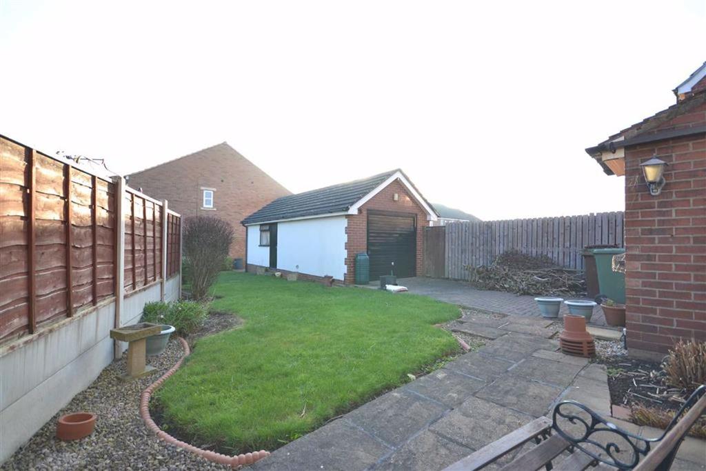 Barleyhill Road, Garforth, Leeds, LS25 3 bed semidetached house £249,995