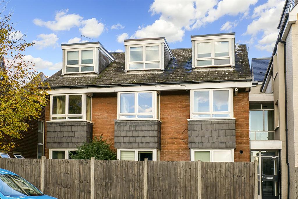 Station Road, Teddington 2 bed apartment £409,950