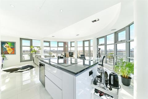 2 bedroom penthouse to rent, Hutchings Street, Canary Wharf, London, E14