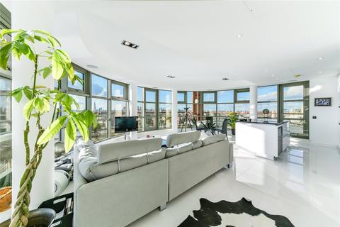 2 bedroom penthouse to rent, Hutchings Street, Canary Wharf, London, E14