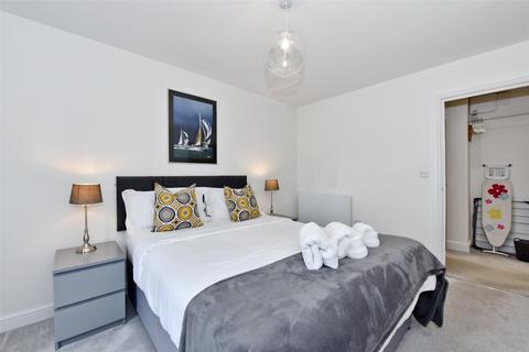 1 bedroom apartment to rent, Tuns Lane, Henley-on-Thames, Oxfordshire, RG9