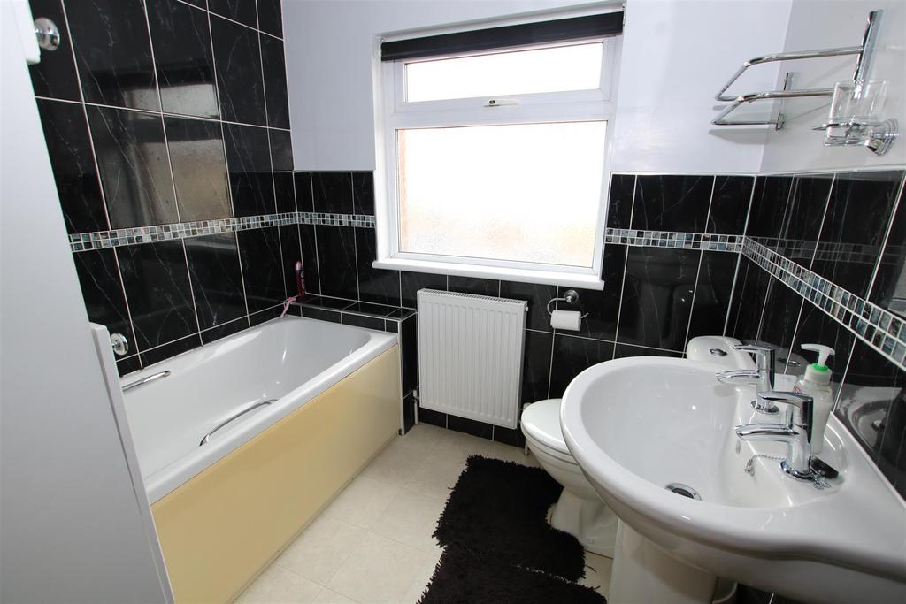 Bathroom.JPG