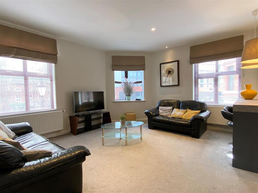 New Living Room 1.jpg