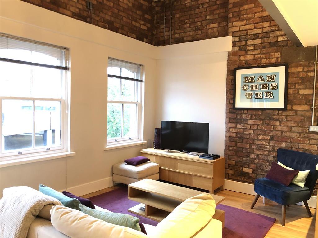Lounge 1.jpg