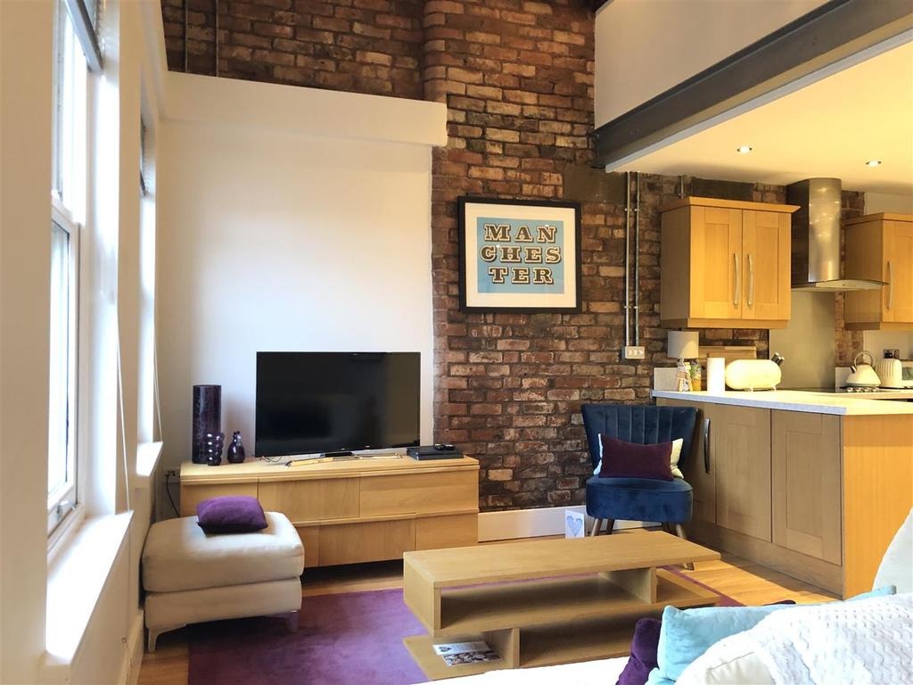 Lounge Kitchen 1.jpg