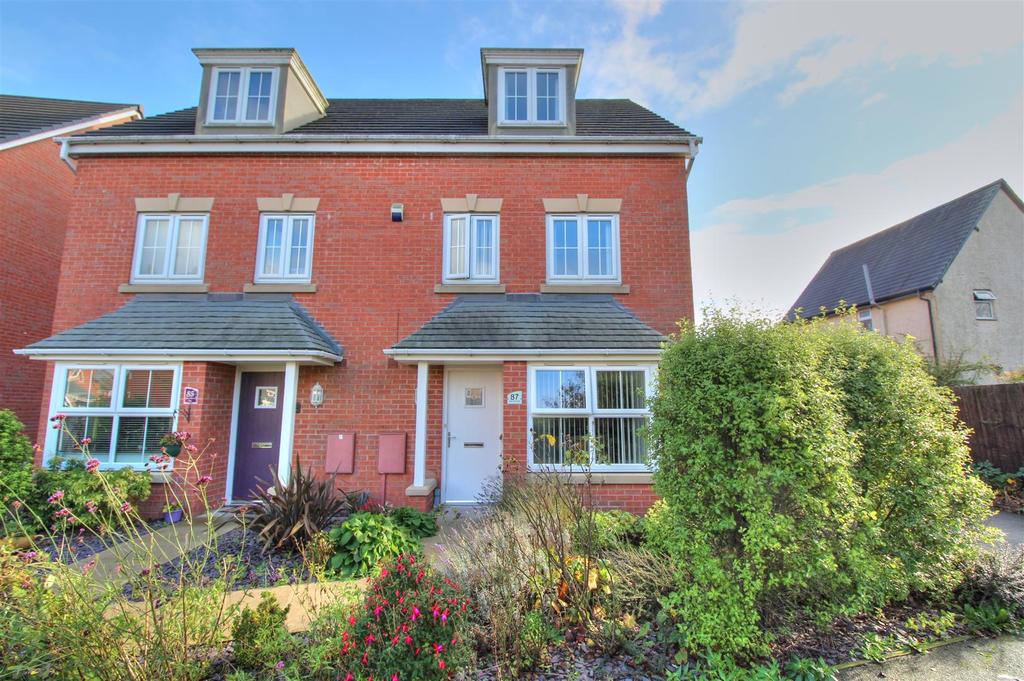 Adam Morris Way, Coalville 4 bed semidetached house £214,995