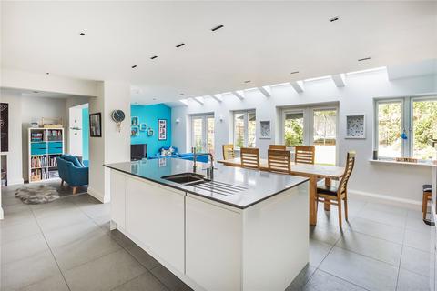 8 Orchard Road, Reigate, RH2 0PA