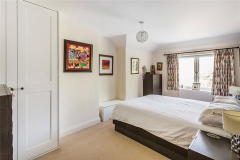 8 Orchard Road, Reigate, RH2 0PA