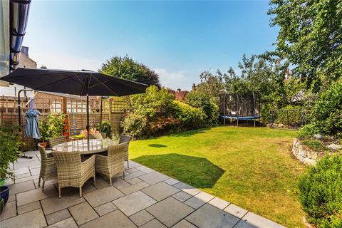8 Orchard Road, Reigate, RH2 0PA
