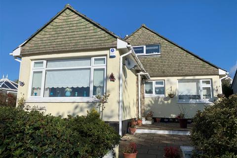 14 Morcom Close, St Austell, PL25 3UF