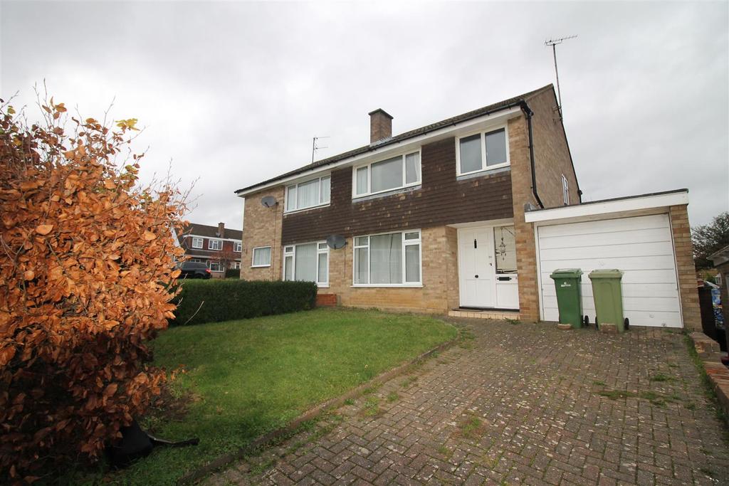 Cottingham Grove, Bletchley, Milton Keynes 3 bed terraced house £