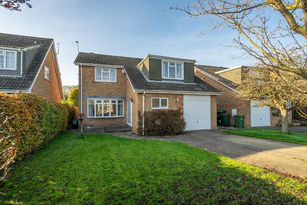 Kingsclere, Huntington, YORK 4 bed detached house - £435,000