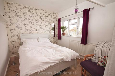 3 The Crescent, New Malden, KT3 3LE