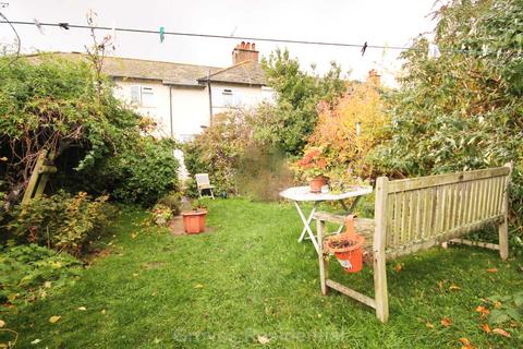 3 The Crescent, New Malden, KT3 3LE