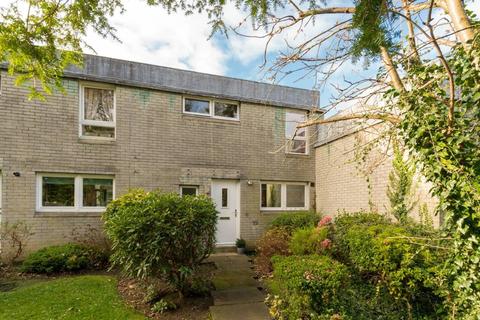 4 Cramond Green, Edinburgh, EH4 6NJ
