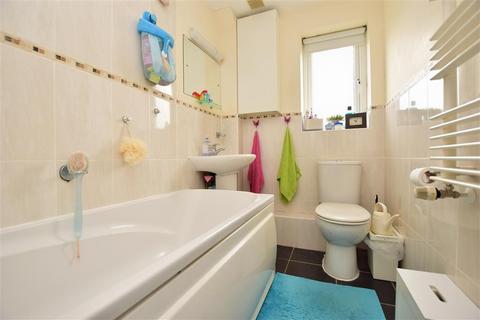 34b Rushett Drive, Dorking, RH4 2NN