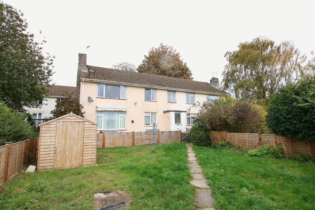 Hiltingbury Road, Chandler's Ford 2 bed flat £135,000