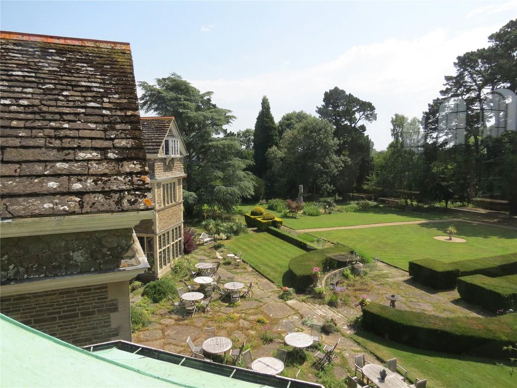 Sedgwick Park, Broadwater Lane, Copsale, Horsham, RH13 15 bed house for