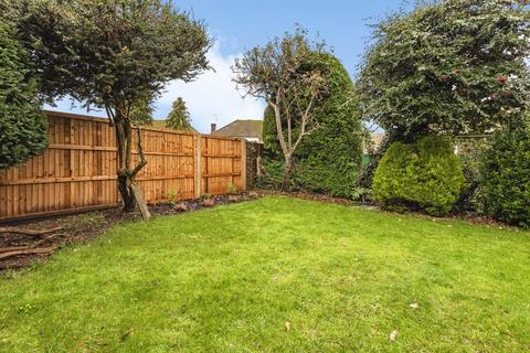4 Burlingham Close, Guildford, GU4 7EH