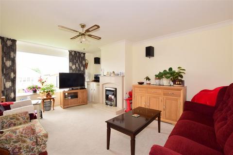 2 Sutton Close, Cowplain, Waterlooville, PO8 8QQ