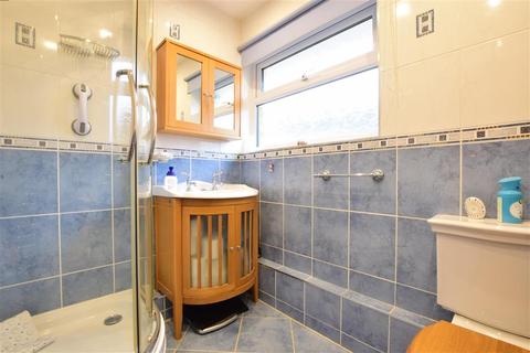 2 Sutton Close, Cowplain, Waterlooville, PO8 8QQ