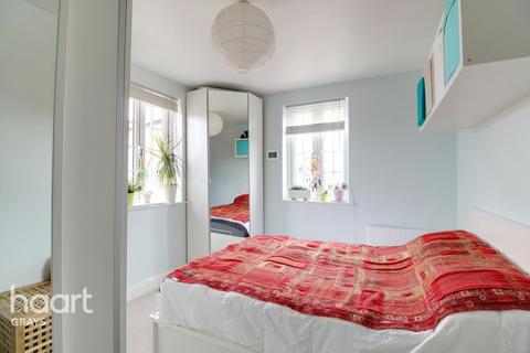 Flat 3, Laura House High Street, Aveley, South Ockendon, RM15 4BP