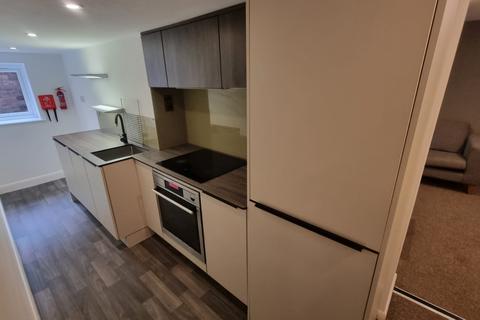 2 bedroom flat to rent, Anson Road, M14 5BZ