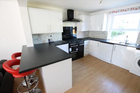 7 bedroom detached house to rent, Eltham Rise, Woodhouse, Leeds, LS6 2TZ