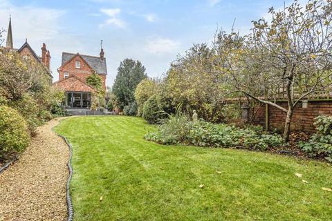 14 Glebe Road, Reading, RG2 7AG