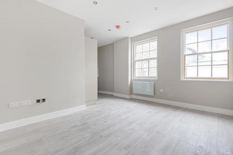 2 bedroom apartment to rent, Northbrook Street,  Newbury,  RG14