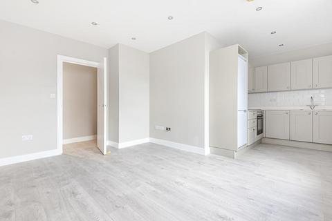 2 bedroom apartment to rent, Northbrook Street,  Newbury,  RG14