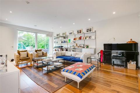 1 Carlile Place, Richmond, TW10 6GU