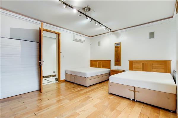 Master-bedroom