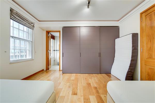 Master-bedroom