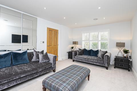 10 Aragon Mews, Epping, CM16 6FG