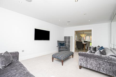 10 Aragon Mews, Epping, CM16 6FG