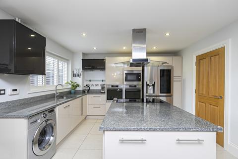 10 Aragon Mews, Epping, CM16 6FG